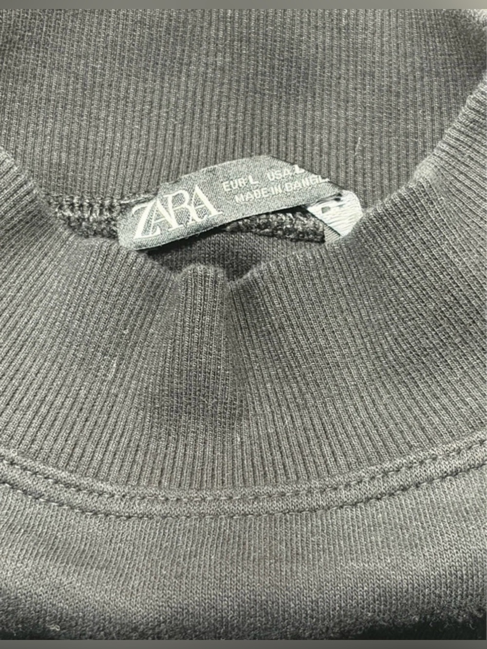Zara Minimalist Mock-neck Tee - Picture 5 of 5